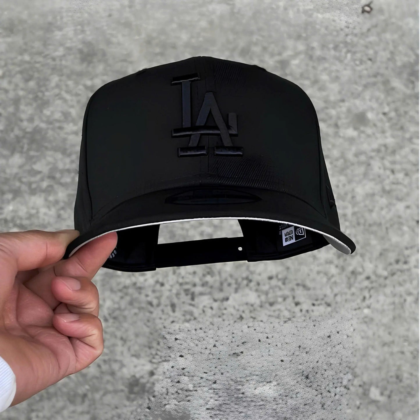 Premium MLB Fitted Caps for NY & LA – Stylish Flat Peak Design in Vibrant Colors, Ideal for Streetwear and Sports Enthusiasts